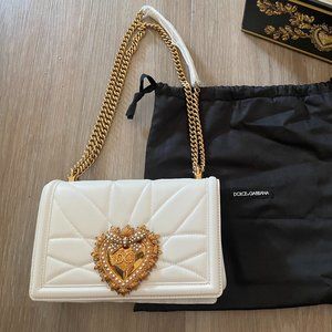 Dolce & Gabbana White Medium Devotion crossbody bag in quilted nappa leather